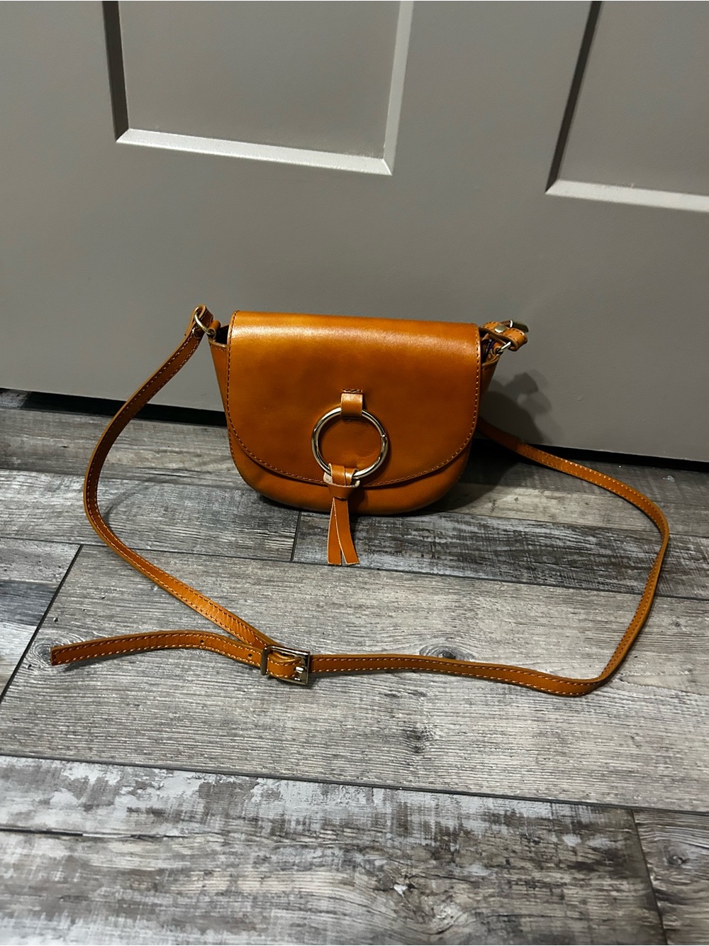 Italian leather luxury Lia Biassoni brown saddle ring crossbody purse small